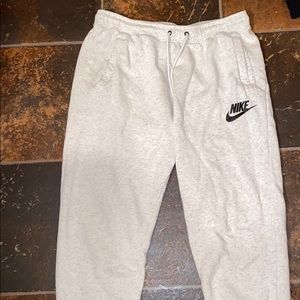 nike joggers/sweatpants